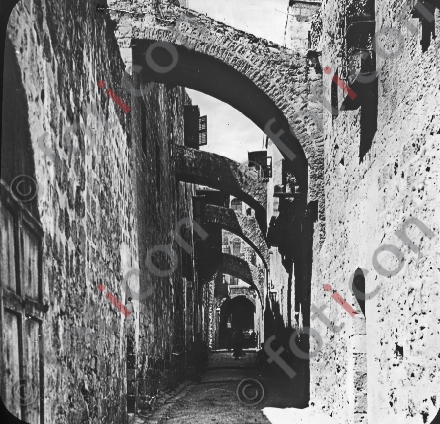 Die Via Dolorosa | The Via Dolorosa - Foto foticon-simon-heiligesland-54-014-sw.jpg | foticon.de - Bilddatenbank für Motive aus Geschichte und Kultur